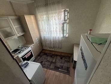 Кыймылсыз мүлк: 1 бөлмө, 10-мкр Чогуу жашоо менен, 6 айдан баштап, Толугу менен эмереги бар — 3