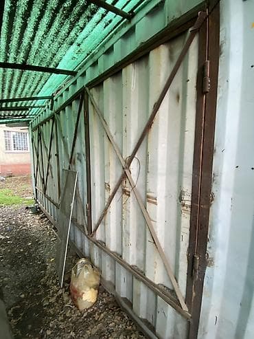 Сдаю в аренду гараж: 14 м², Металлический — 7