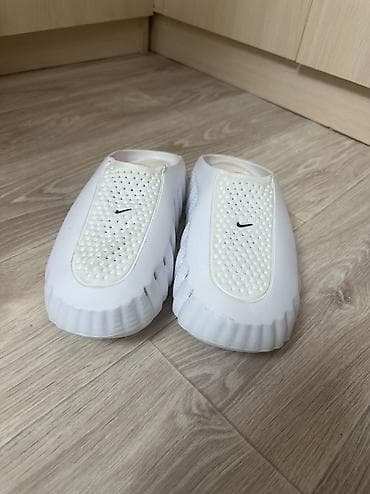 nike react: Белые мюли Nike Mind 001 с перфорацией и массажной стелькой, Эти — 1
