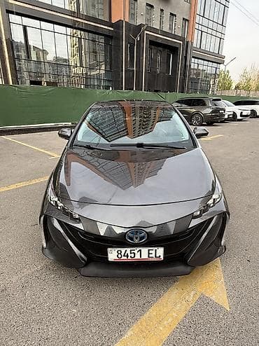 Toyota Prius: 2020 г., 1.8 л, Вариатор, Гибрид, Хэтчбэк