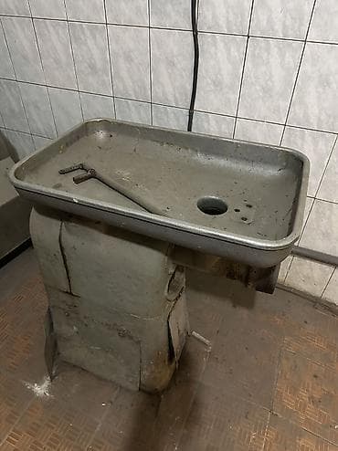 промышленный: -ИСПАРИТЕЛИ: по 2метра За 1шт 13000 сом. -ИСПАРИТЕЛИ: 1,6 метра 11000 — 5