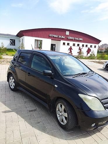 Toyota Ist: 2003 г., 1.5 л, Автомат, Бензин
