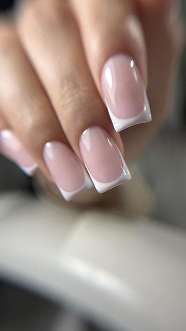 полка для маникюра: Маникюр с покрытием в нашей уютной студии всего за 1600 сомов🔥 На — 2