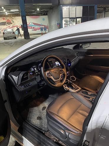 генерато: Hyundai Elantra: 2019 г., 1.6 л, Автомат, Гибрид, Седан — 4