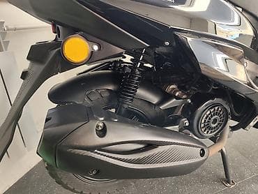 Мототехника: Макси-скутер 150 куб. см, Бензин — 6