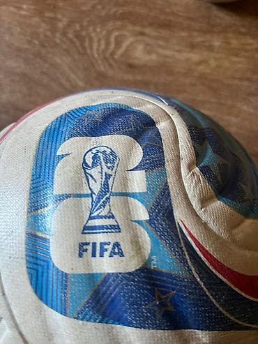 форма роналду: Футбольный мяч Trionda 2026, Бренд Adidas, покупал недавно — 2