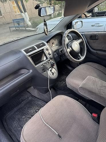 cl class: Honda Civic: 2001 г., Автомат, Бензин, Хэтчбэк — 6