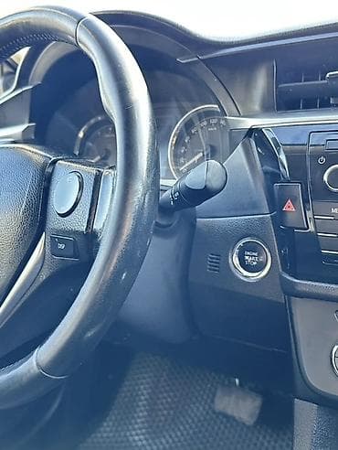 Toyota: Toyota Corolla: 2013 г., 1.6 л, Автомат, Бензин, Седан — 5