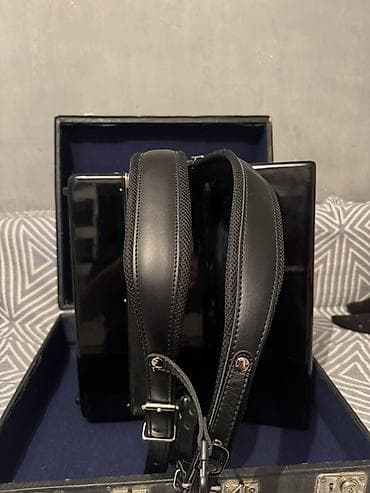 аккардион: Аккордеон Weltmeister Meteor, клавишный, черный корпус. Основные — 2