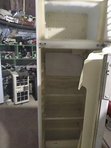 Холодильник Indesit, Б/у, Двухкамерный