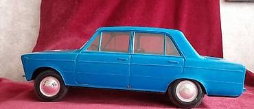 ВАЗ 2103, модель 1:10