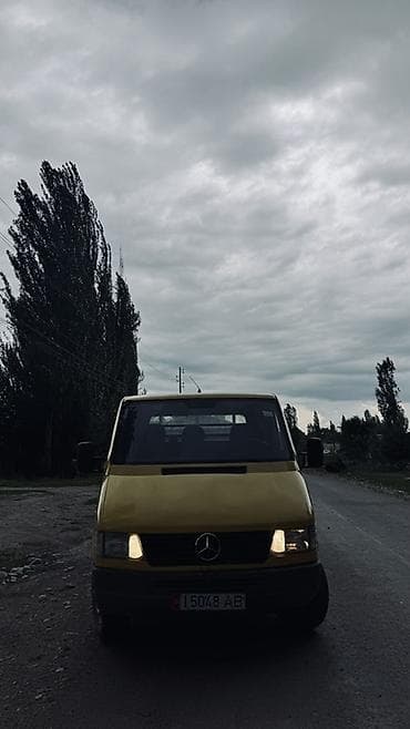 спринтер кузув: Жеңил жүк ташуучу унаа, Mercedes-Benz, Дубль, 1,5 т, Колдонулган — 7