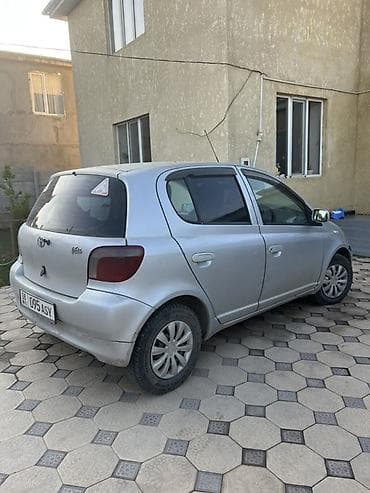 mini kuper: Toyota Vitz: 2001 г., 0.1 л, Автомат, Бензин, Хэтчбэк — 2