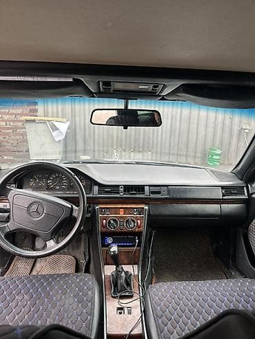 mercedes benz w190: Mercedes-Benz W124: 1993 г., 2.2 л, Ручные, Бензин, Седан — 9