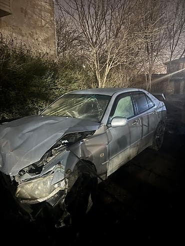 lada vesta: Toyota Altezza: 2001 г., 2 л, Автомат, Бензин, Седан — 1