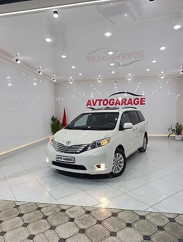 салквн тор: Toyota Sienna: 2014 г., 3.5 л, Автомат, Бензин, Минивэн — 3