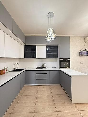 4 bedroom: В продаже добротный дом в районе Ахунбаева/Бакаева 2 линия от — 10