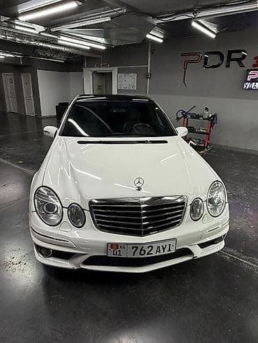 cadillac escalade: Mercedes-Benz E-Class: 2003 г., 3.2 л, Седан — 6