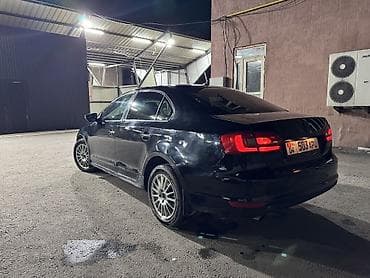 Транспорт: Volkswagen Jetta: 2012 г., 1.6 л, Бензин, Седан — 3
