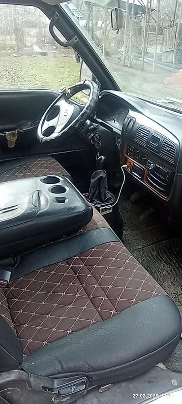 Унаа: Жеңил жүк ташуучу унаа, Hyundai, Стандарт, Колдонулган — 4