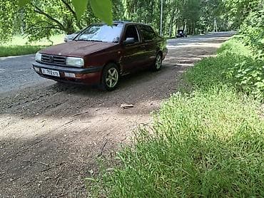 Volkswagen Vento: 1994 г., Механика, Бензин, Седан