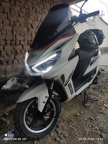 скутер max: Макси-скутер 150 куб. см, Бензин, Б/у — 5