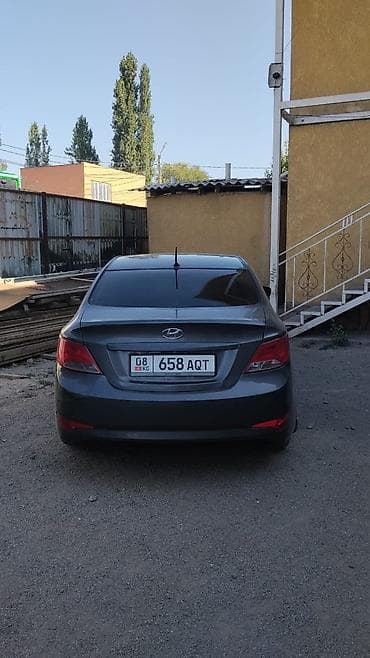 Hyundai Solaris: 2016 г., 1.6 л, Автомат, Газ, Седан — 3