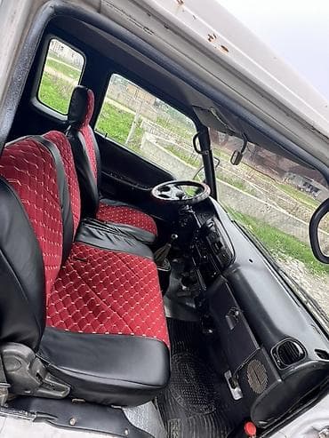 3 sfe: Легкий грузовик, Hyundai, Стандарт, 2 т, Б/у — 1