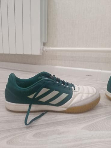 футзалки купить: Adidas indoor/футзальные кроссовки - Модель: Adidas (индор/футзал — 3