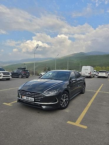 sprinter 412: Hyundai Sonata: 2019 г., Автомат, Гибрид, Седан — 2