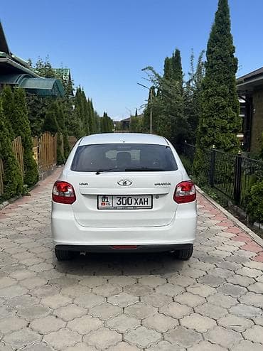 Транспорт: ВАЗ (ЛАДА) Granta: 2016 г., 1.6 л, Автомат, Бензин, Лифтбек — 6
