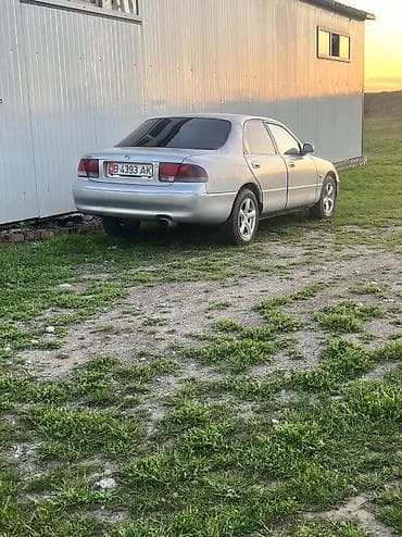 машина маз: Mazda 626: 1993 г., 2 л, Седан — 4