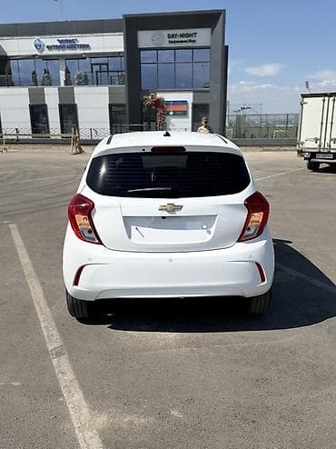 Продажа авто: Chevrolet Spark: 2022 г., 1 л, Автомат, Бензин, Хэтчбэк — 6