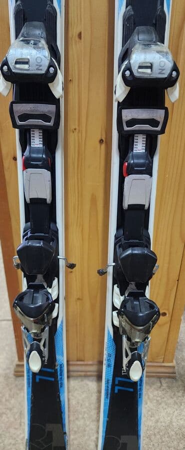 срочно продаю в связи с переездом: Универсальные, С креплениями, Б/у — 3