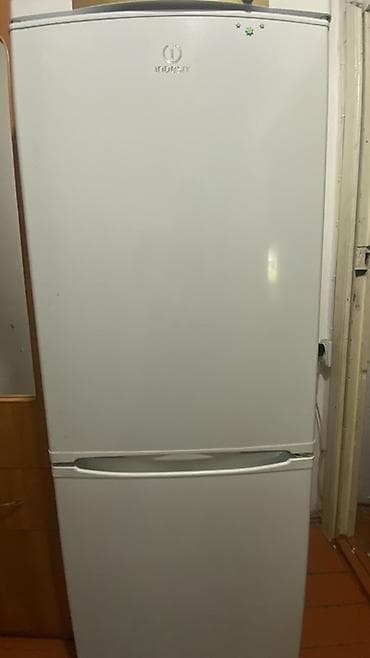 table fan: Холодильник Indesit, Двухкамерный — 2