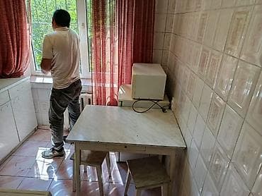 Бөлмөлөр: Сдается уютная 1 комнатная квартира с балконом в зеленом районе — 5