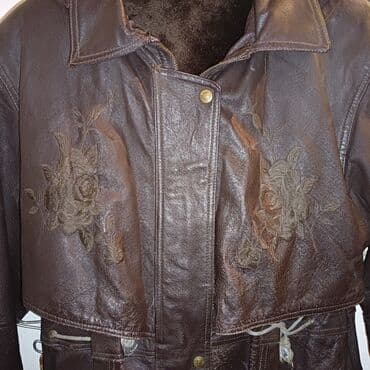 Кожаные куртки: Женская кожанная турецкая куртка без заломов и потёртостей в хорошем — 4