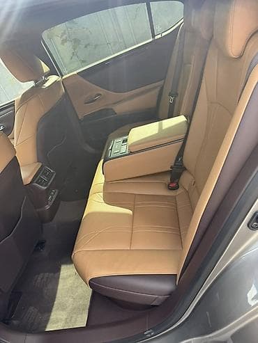 echo platz: Lexus ES: 2021 г., 2.5 л, Автомат, Гибрид, Седан — 9