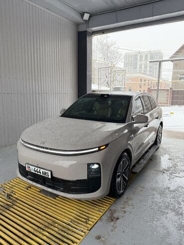 нужны ли права на электромотоцикл в кыргызстане: Lixiang L6: 2024 г., 1.5 л, Робот, Электромобиль, Внедорожник — 7