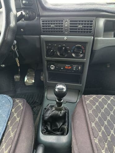 электроный мопед: Daewoo Nexia: 2005 г., 1.5 л, Механика, Бензиновая, Седан — 5