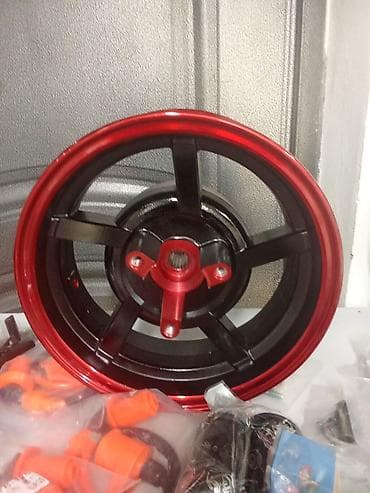 Комплект запчастей и аксессуаров для скутера/мопеда. В составе: -