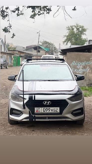 Hyundai Solaris: 2017 г., 1.6 л, Механика, Бензин, Седан