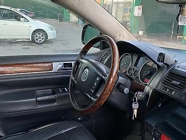 тук сокулук: Volkswagen Touareg: 2004 г., 4.2 л, Автомат, Бензин, Жол тандабас — 10