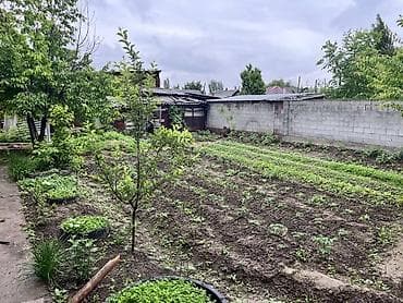 Дома: 📢 ҮЙ САТЫЛАТ! 📍 Жер аянты: 8 соток ✅ Үй жаңы бүткөн, заманбап ремонту — 3