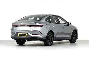 BYD: BYD Qin: 2025 г., Автомат, Гибрид, Седан — 3