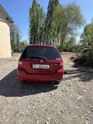 обмен на малолитражку: Honda Fit: 2002 г., 1.3 л, Вариатор, Бензин, Хэтчбэк — 3