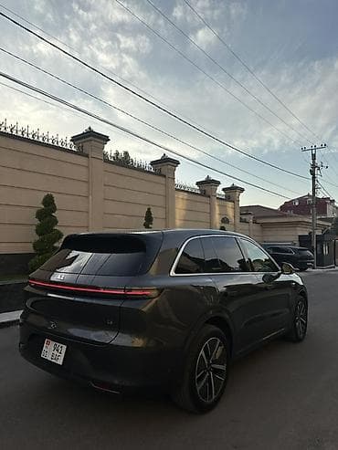 Транспорт: Lixiang L6: 2024 г., 1.5 л, Автомат, Гибрид, Кроссовер — 5