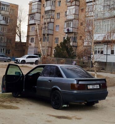 срочна прадаю авто: Audi 80: 1990 г., 1.8 л, Механика, Бензиновая, Седан — 9
