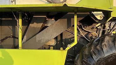 пресс подборщик фамарол: Комбайн зерноуборочный CLAAS Dominator - Двигатель Perkins дизельный — 2