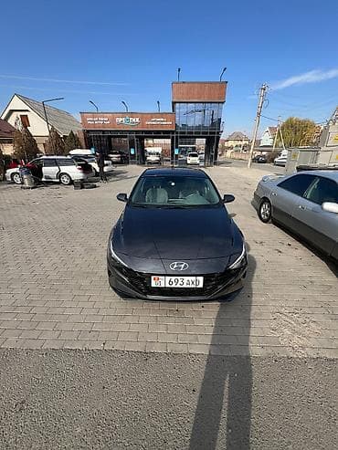горит срочно: Hyundai Elantra: 2021 г., 2 л, Автомат, Бензин, Седан — 2